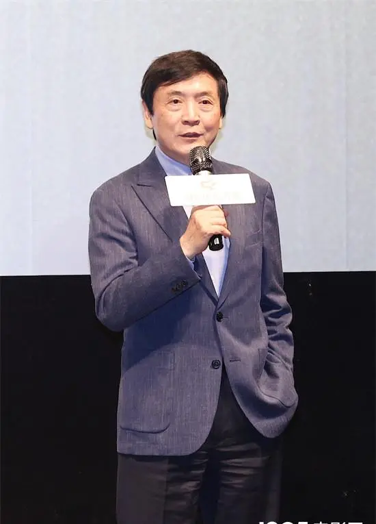 《青铜葵花》跨城同频观影启动 陈坤厚携曹文轩共释乡土叙事内核 | 资讯配图 《青铜葵花》跨城同频观影启动 陈坤厚携曹文轩共释乡土叙事内核 | 资讯配图