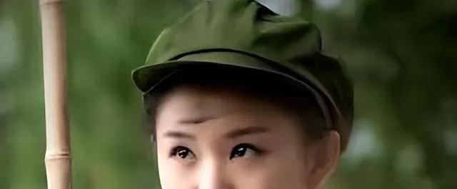 李小萌16岁金鸡奖提名24岁重返中戏与王雷低调结婚 | 资讯配图