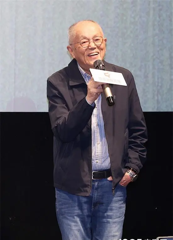 《青铜葵花》跨城同频观影启动 陈坤厚携曹文轩共释乡土叙事内核 | 现场图 《青铜葵花》跨城同频观影启动 陈坤厚携曹文轩共释乡土叙事内核 | 现场图